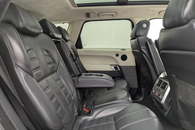 2025 Land Rover Range Rover Sport