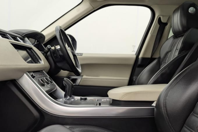 2025 Land Rover Range Rover Sport