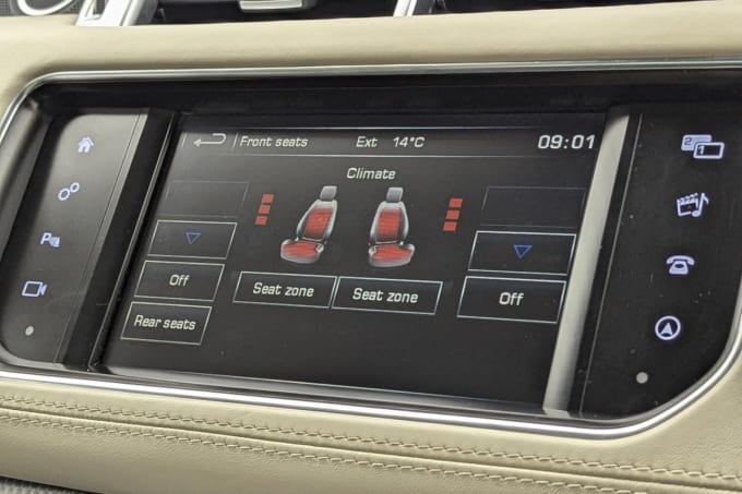 2025 Land Rover Range Rover Sport