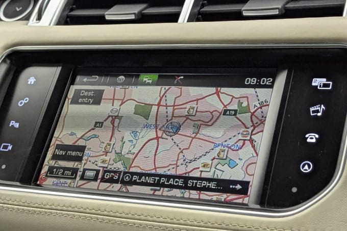 2025 Land Rover Range Rover Sport