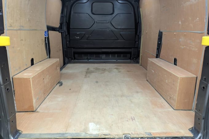 2025 Ford Transit Custom