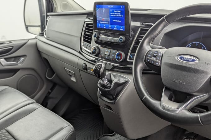 2025 Ford Transit Custom