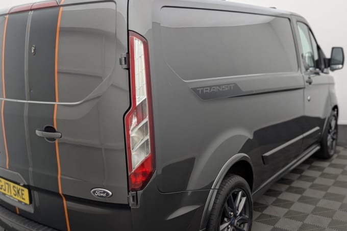 2025 Ford Transit Custom