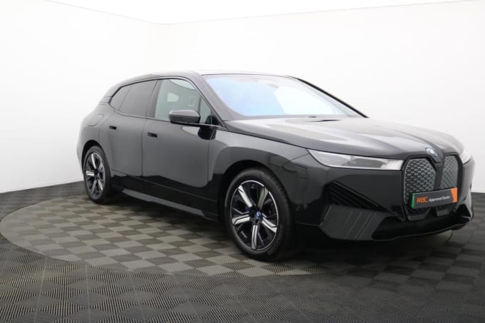 2025 BMW Ix