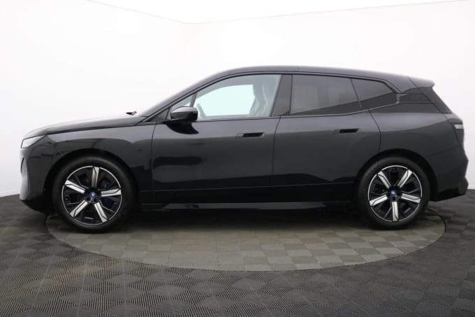 2025 BMW Ix