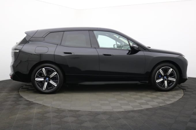 2025 BMW Ix