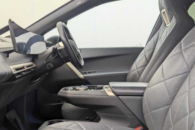 2025 BMW Ix