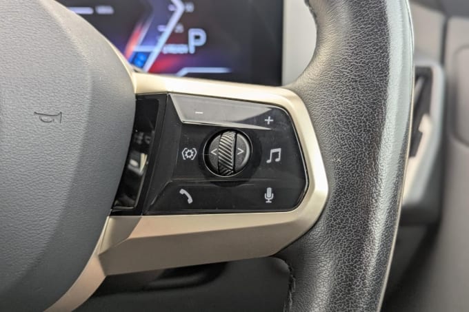 2025 BMW Ix