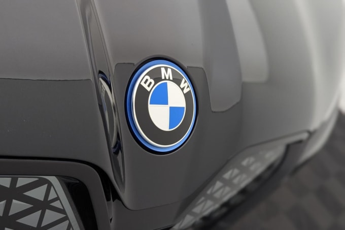 2025 BMW Ix