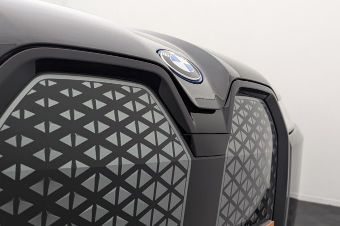 2025 BMW Ix