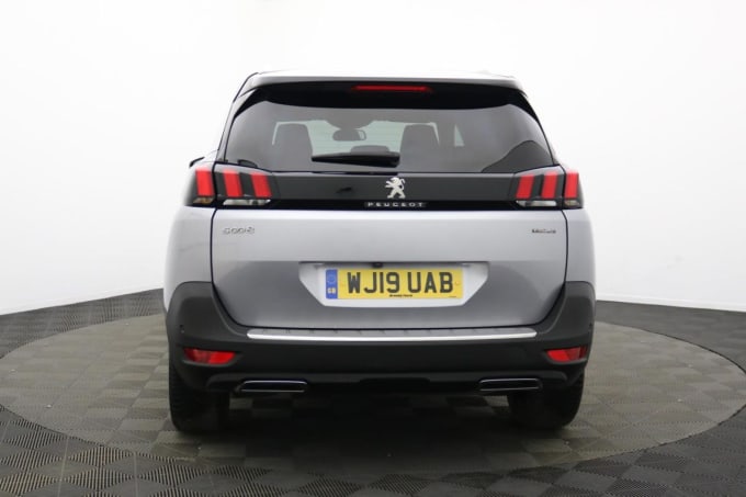 2025 Peugeot 5008