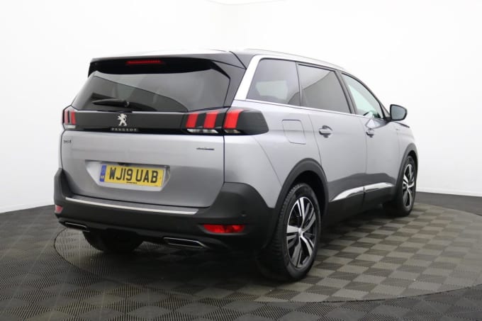 2025 Peugeot 5008
