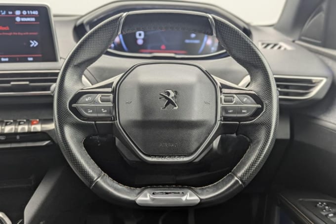 2025 Peugeot 5008