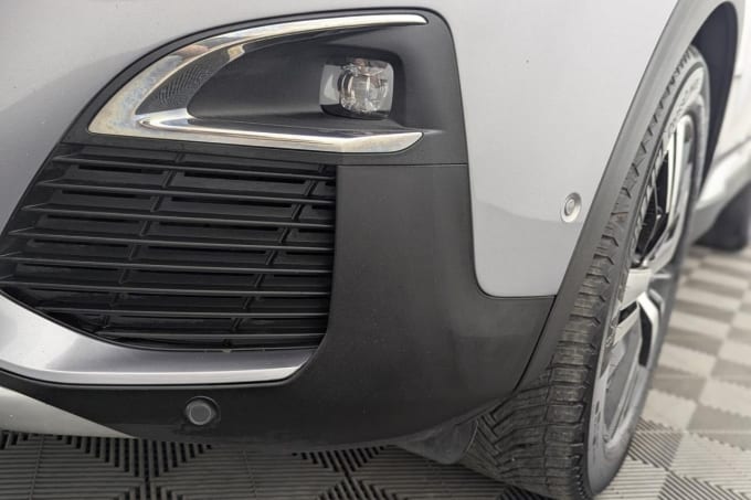2025 Peugeot 5008