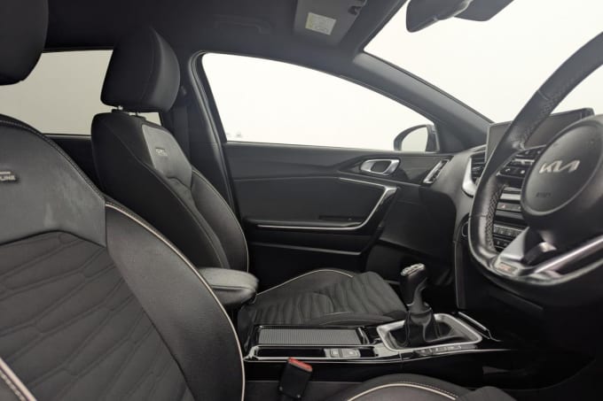 2025 Kia Proceed