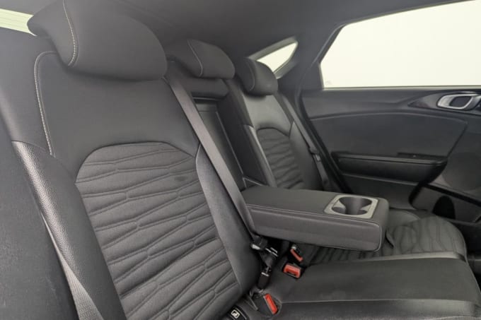2025 Kia Proceed