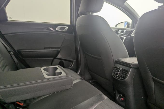 2025 Kia Proceed