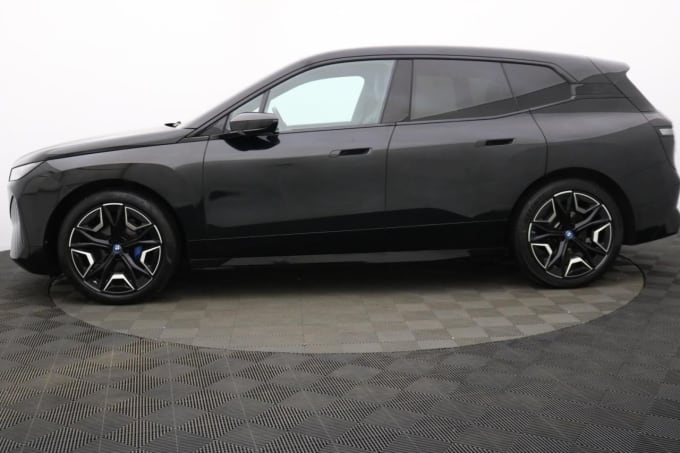 2025 BMW Ix