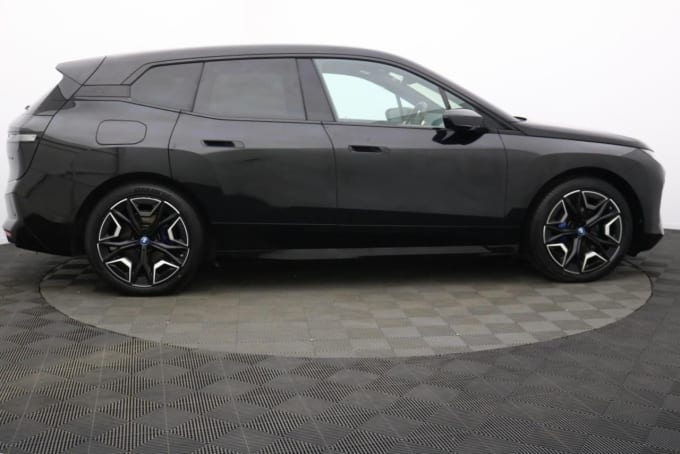 2025 BMW Ix