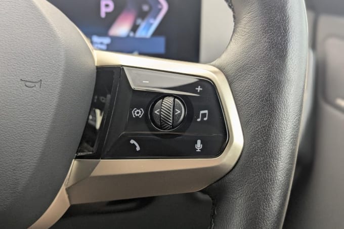 2025 BMW Ix