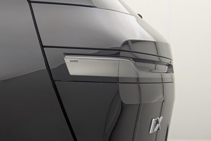 2025 BMW Ix