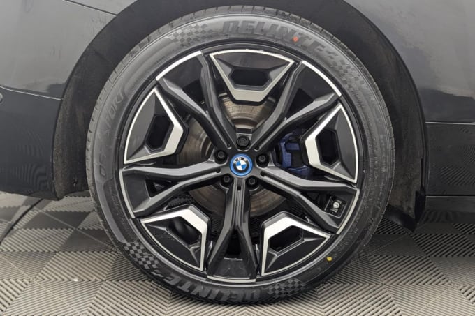 2025 BMW Ix