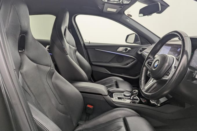 2025 BMW 1 Series