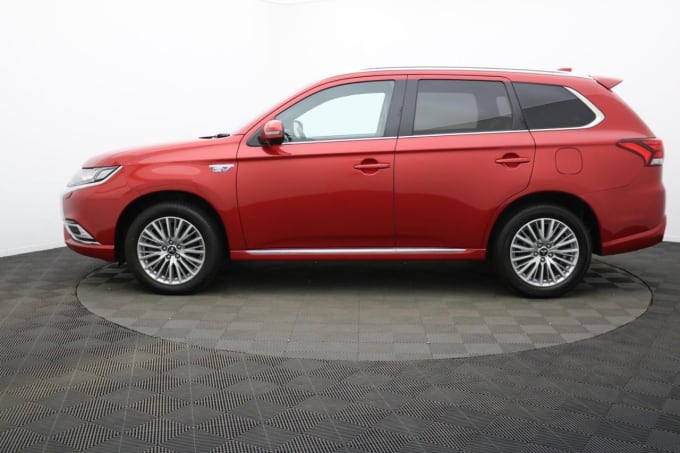 2025 Mitsubishi Outlander