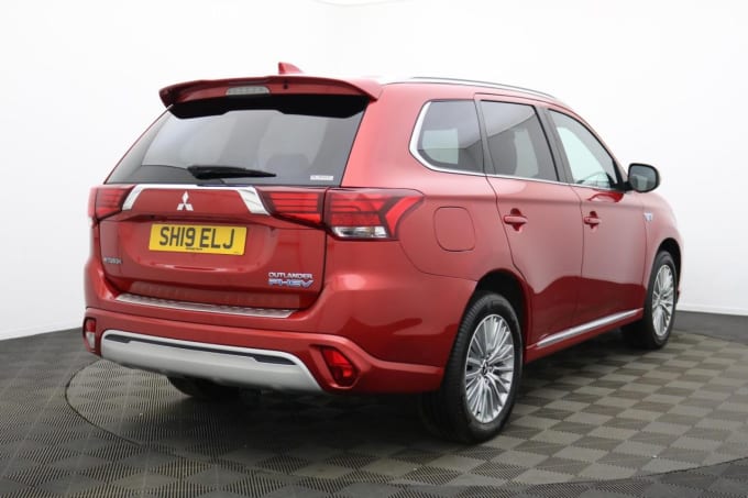 2025 Mitsubishi Outlander
