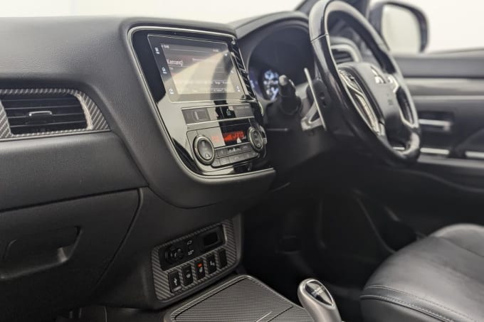2025 Mitsubishi Outlander