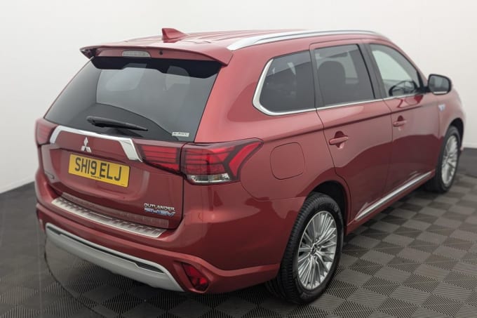 2025 Mitsubishi Outlander