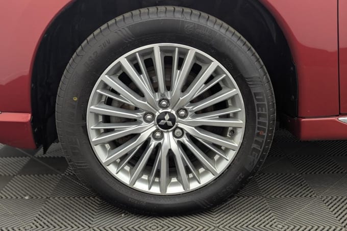 2025 Mitsubishi Outlander