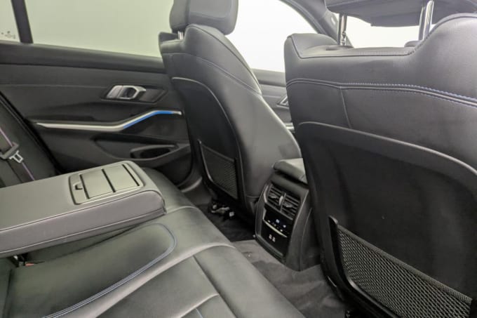 2025 BMW 3 Series
