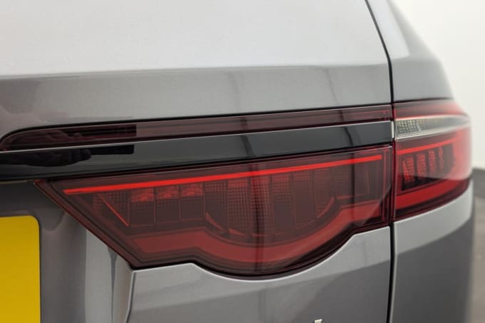 2025 Jaguar Xf