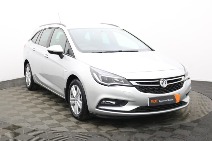 2025 Vauxhall Astra
