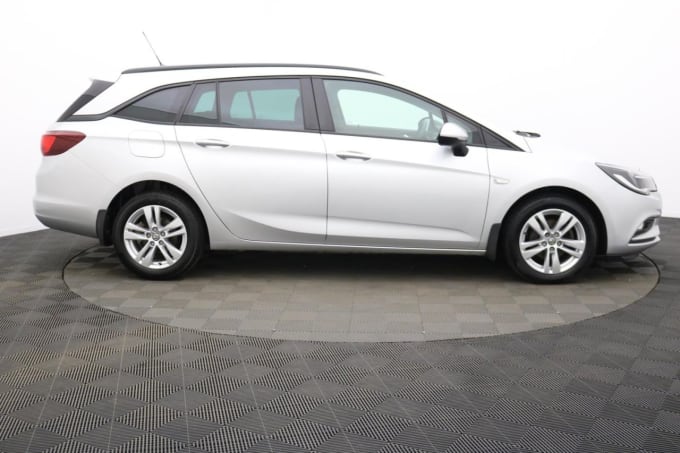 2025 Vauxhall Astra