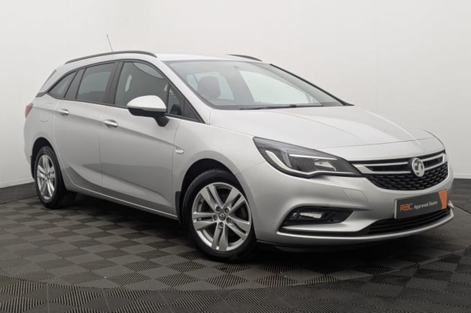 2025 Vauxhall Astra