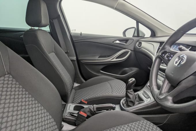 2025 Vauxhall Astra