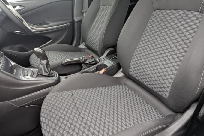 2025 Vauxhall Astra