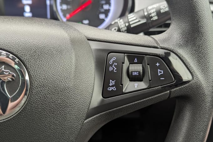 2025 Vauxhall Astra