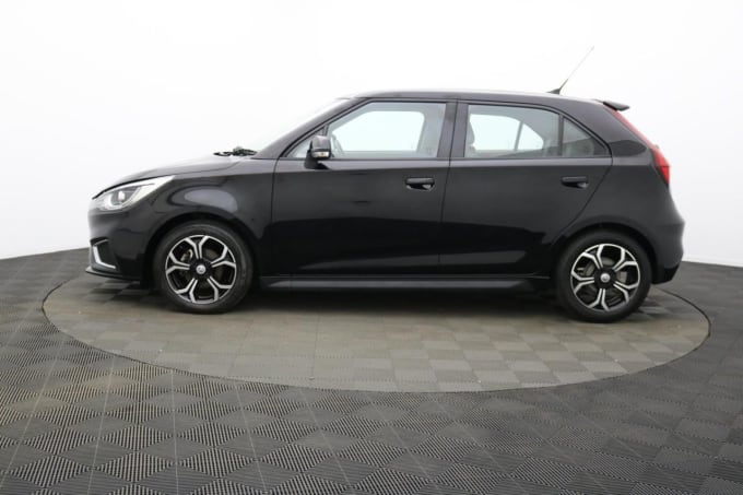 2025 Mg Mg3