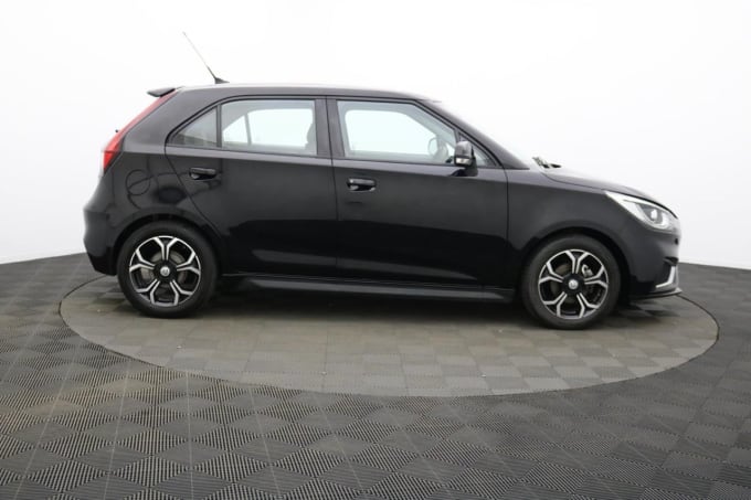 2025 Mg Mg3