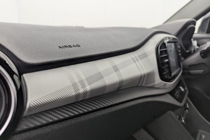 2025 Mg Mg3