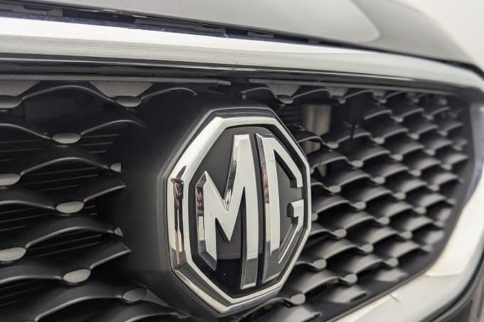 2025 Mg Mg3