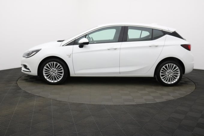 2025 Vauxhall Astra