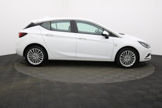 2025 Vauxhall Astra