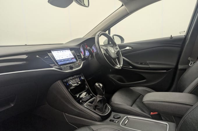 2025 Vauxhall Astra