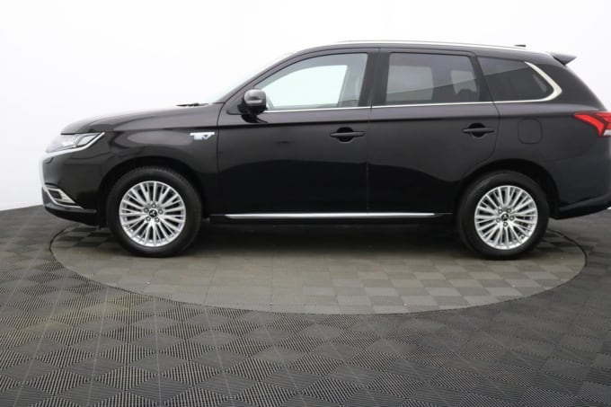 2025 Mitsubishi Outlander