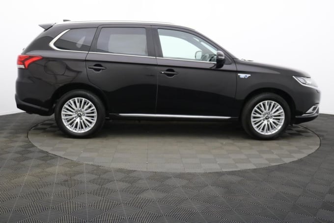 2025 Mitsubishi Outlander