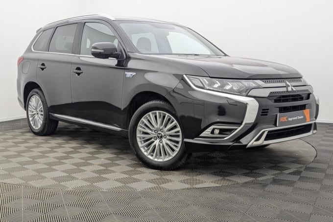 2025 Mitsubishi Outlander